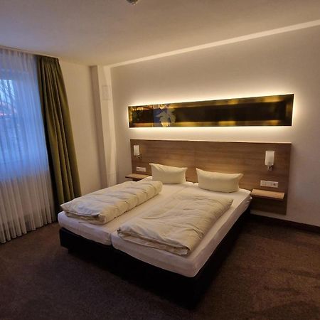 Schwarzer Adler - Hotel Garni Ipsheim Luaran gambar